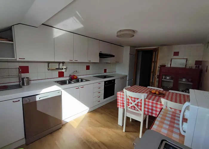 Piso Centrico Cerca De La Playa Cedeira